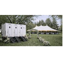 Luxury Restrooom Trailers